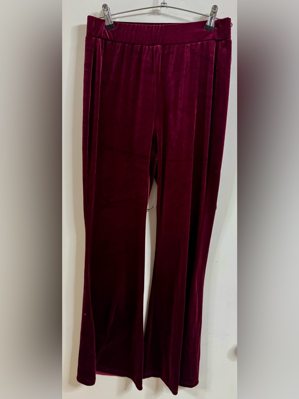 SHEIN Women's Velvet Boot Cut Pants in Burgundy